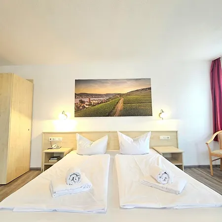 Weinhotel Des Riesling Zum Gruenen Kranz 3*