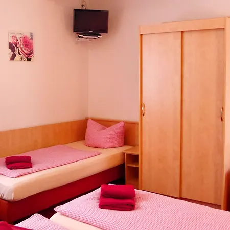 Hotel Weinhotel Des Riesling Zum Gruenen Kranz