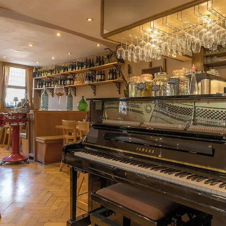 Hotel Weinhotel Des Riesling Zum Gruenen Kranz 3*