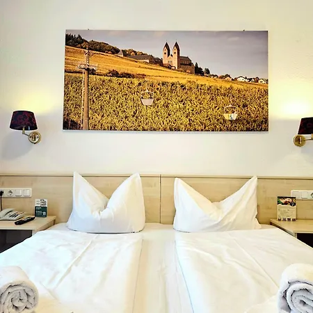 Weinhotel Des Riesling Zum Gruenen Kranz 3*